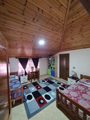 單棟房屋 | 4 間睡房、免費 Wi-Fi、床單