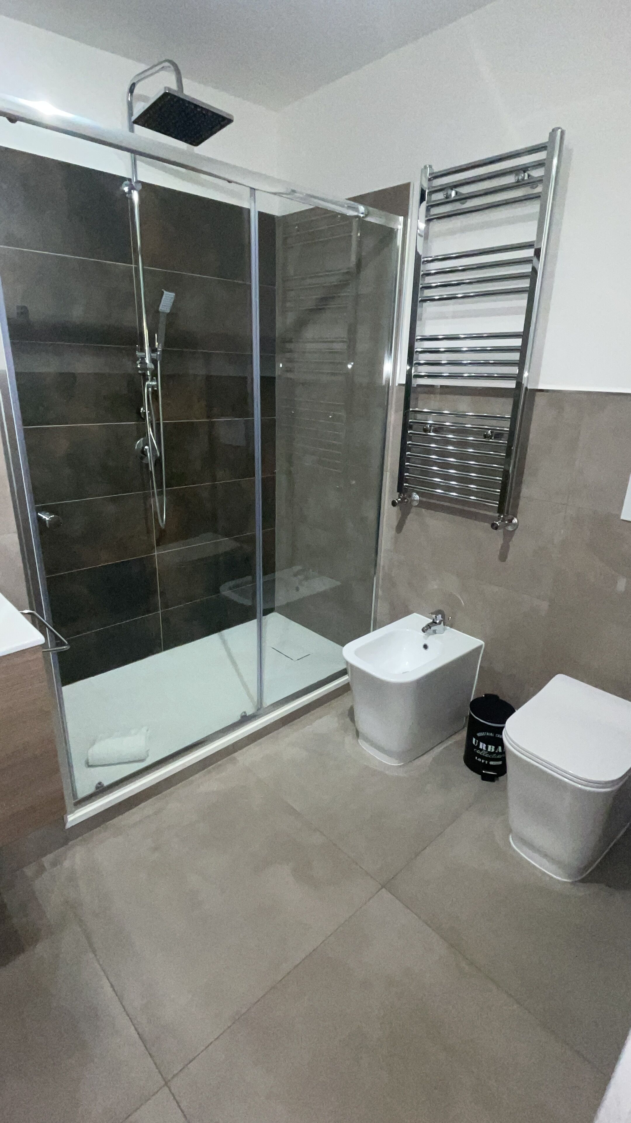 Classic Double Room, Garden View | Bathroom