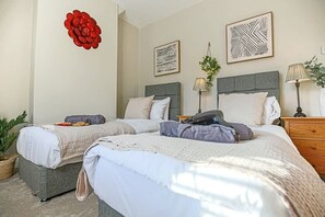 House | 2 bedrooms, desk - Host Stay Newington Road (Northampton)