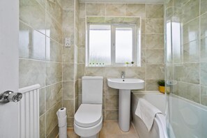 House | 3 bedrooms, Internet - Host Stay Stockenchurch (Milton Keynes)