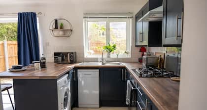 Host Stay Glazier Drive