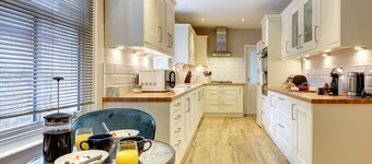Host Stay 47 Dudley Street