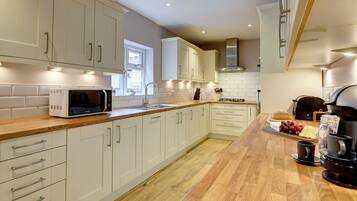 Rumah | 3 kamar tidur dan internet