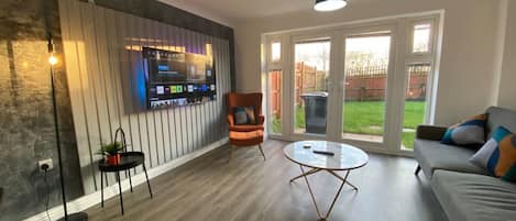 Huis | 3 slaapkamers, een bureau