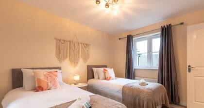 Host Stay Moresby Way