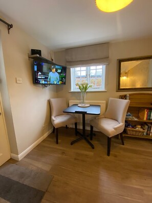 House | 1 bedroom - Host Stay Old Chapel (Newport Pagnell)