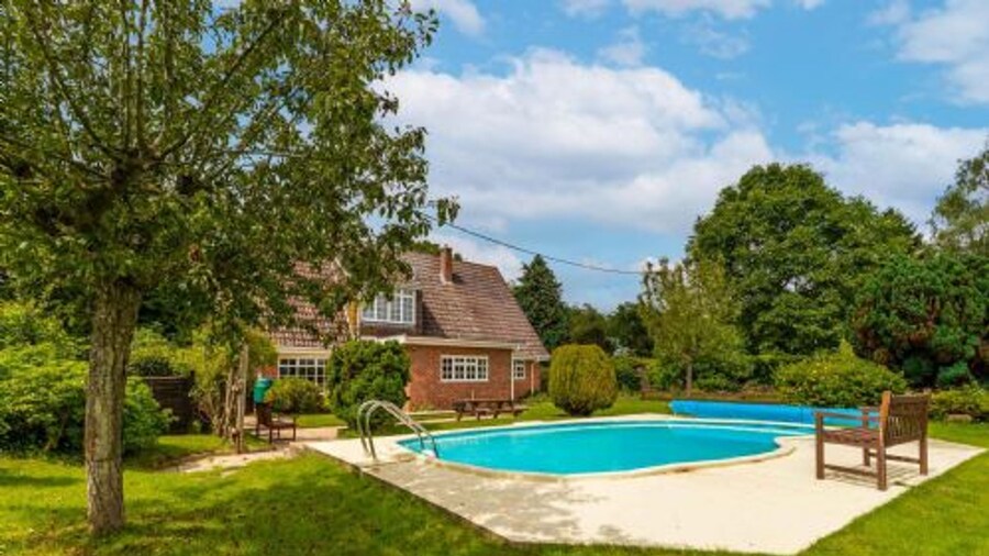 Host Stay Alderfen View