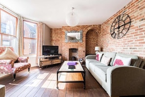 House | 4 bedrooms - Host Stay Villa Otto (Cromer)