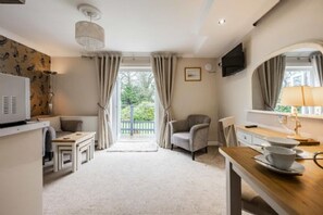 Apartment - Host Stay The Aylesbury Garden Apartment (Cromer)