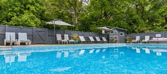 โฮสท์ สเตย์ ดิ เอลส์เบอรี การ์เดน อพาร์ตเมนต์