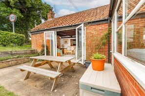 4 bedrooms - Host Stay Woodfalls Barn (Norwich)