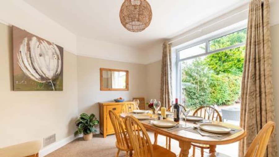 Host Stay St Clements House
