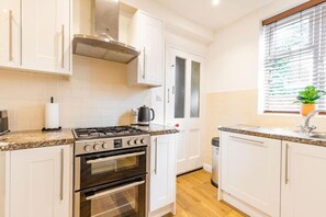 3 عدّة غرف نوم