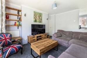 House - Host Stay Church Close (Norwich)