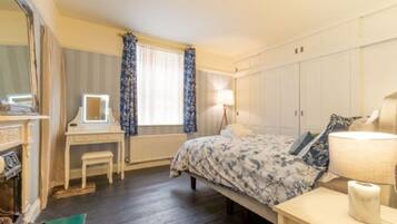 Nhà | 4 phòng ngủ