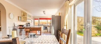 Host Stay Applegarth House