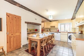 3 bedrooms - Host Stay 2 Ruscon Cottage (King's Lynn)