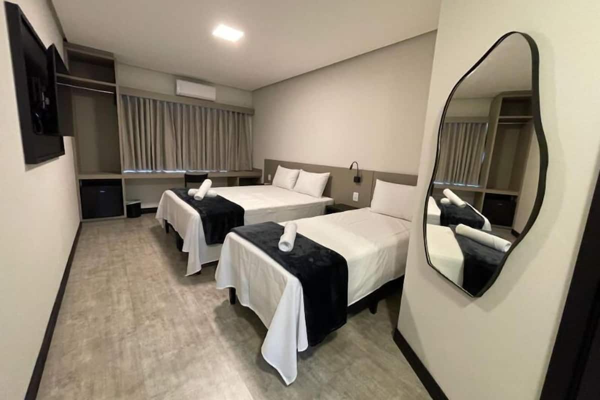 Comfort Triple Room | Free WiFi, bed sheets