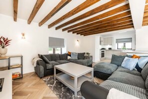 House | 4 bedrooms - Host Stay Fender Cottage (Cromer)
