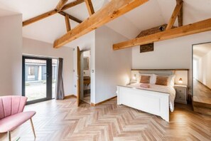 Apartment | 5 bedrooms - Host Stay Willow Barn (Norwich)
