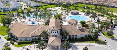 Apartment | 4 bedrooms, desk, Internet