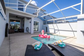 House | 4 bedrooms, desk, Internet