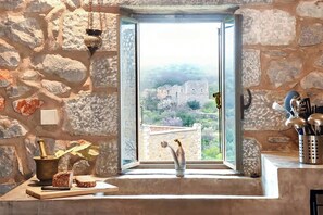 Interior - Lagia ZeN Residence in Mani (Lagia)