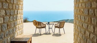 Lagia ZeN Residence in Mani