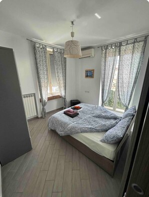2 habitaciones, tabla de planchar con plancha y wifi 