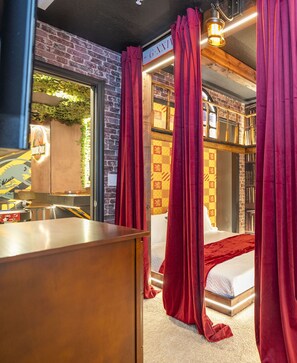 5 quartos, berço de viagem, Wi-Fi, roupa de cama