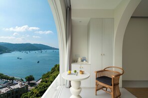 Superior Double Room, 1 Bedroom, Partial Ocean View | View from room - Miyue Shenzhen Blue and White Holy Island Cliff Pool Hotel (Shenzhen)