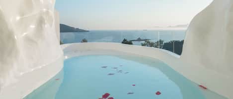 Romantic Double Room, 1 Queen Bed, Sea View | Premium bedding, minibar, free WiFi, bed sheets