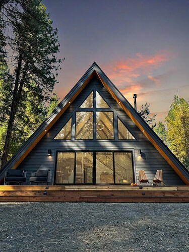 Everwoods Aframe - Modern Luxury, Cozy Mountain Retreat