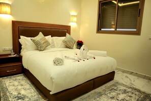 3 bedrooms, iron/ironing board, WiFi