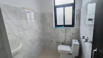 Room, Multiple Bedrooms, Smoking, Balcony | Bathroom