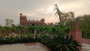 ルーム ベッドルーム (複数) 喫煙可 バルコニー | 施設からの眺望