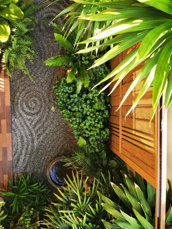 Property grounds - Thepprasit cosy 1
a spacious villa blending luxury and functionality. (Muang Pattaya)