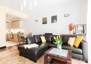 Apartment, Balcony | Living room