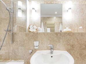 Apartment, Balcony | Bathroom - RentPlanet - Apartament Zwierzyniecka (Kraków)