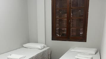 Quarto básico | Wi-Fi de cortesia