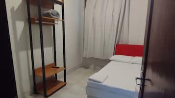 Quarto casal econômico | Wi-Fi de cortesia