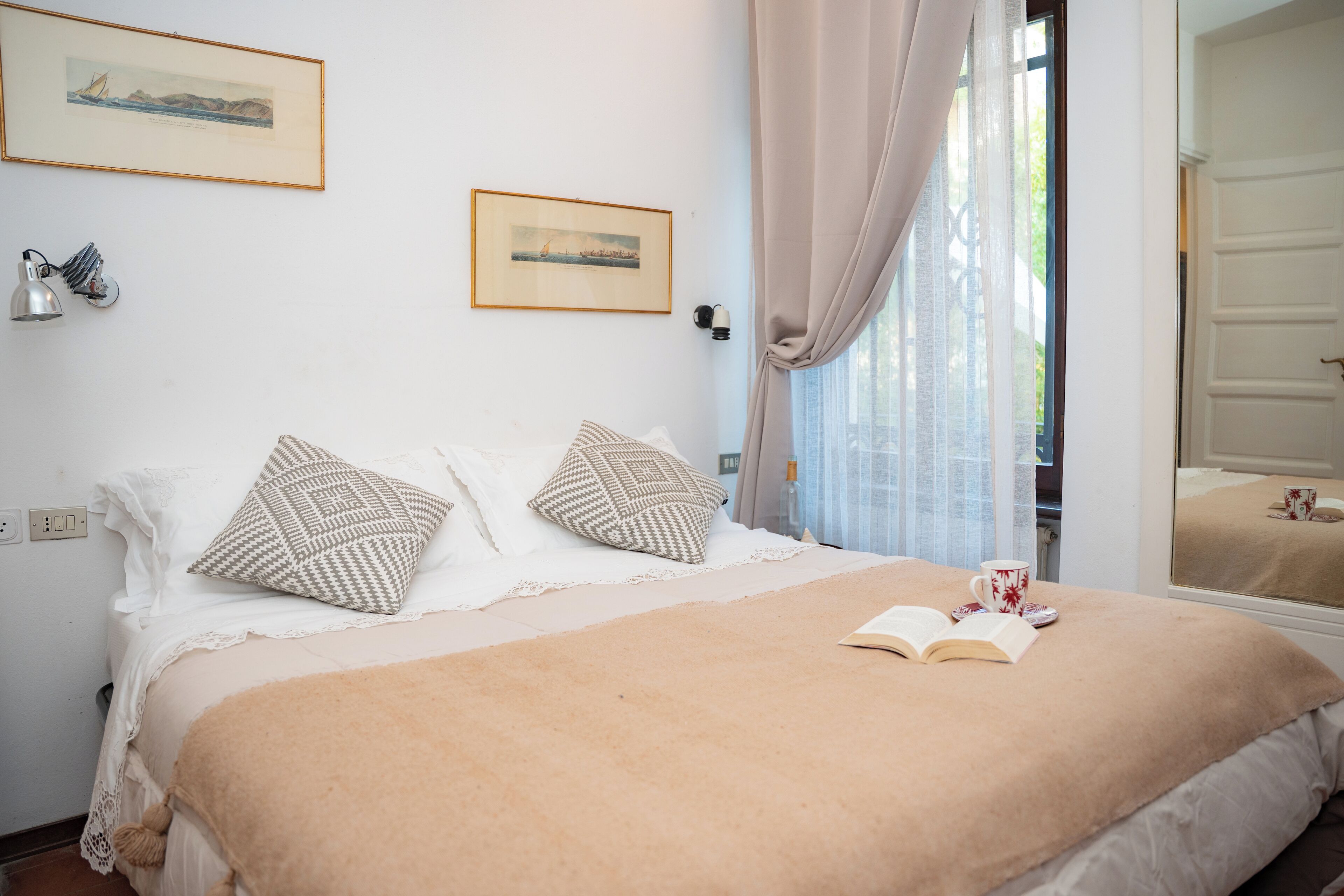 5 Schlafzimmer, Bügeleisen/Bügelbrett, kostenloses WLAN, Bettwäsche