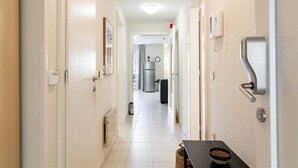 Leilighet, 1 soverom, hageutsikt, 1. etasje | Oppholdsområde | Flatskjerm-TV
