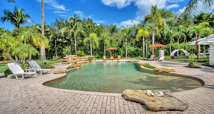 Lux Paradise Resort: Pool/Courts/Pickleball/Paddle