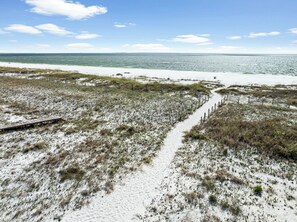On the beach - Breeze Siesta: Beachfront Duplex Unit, Mexico Beach, Gorgeous Views! (Mexico Beach)