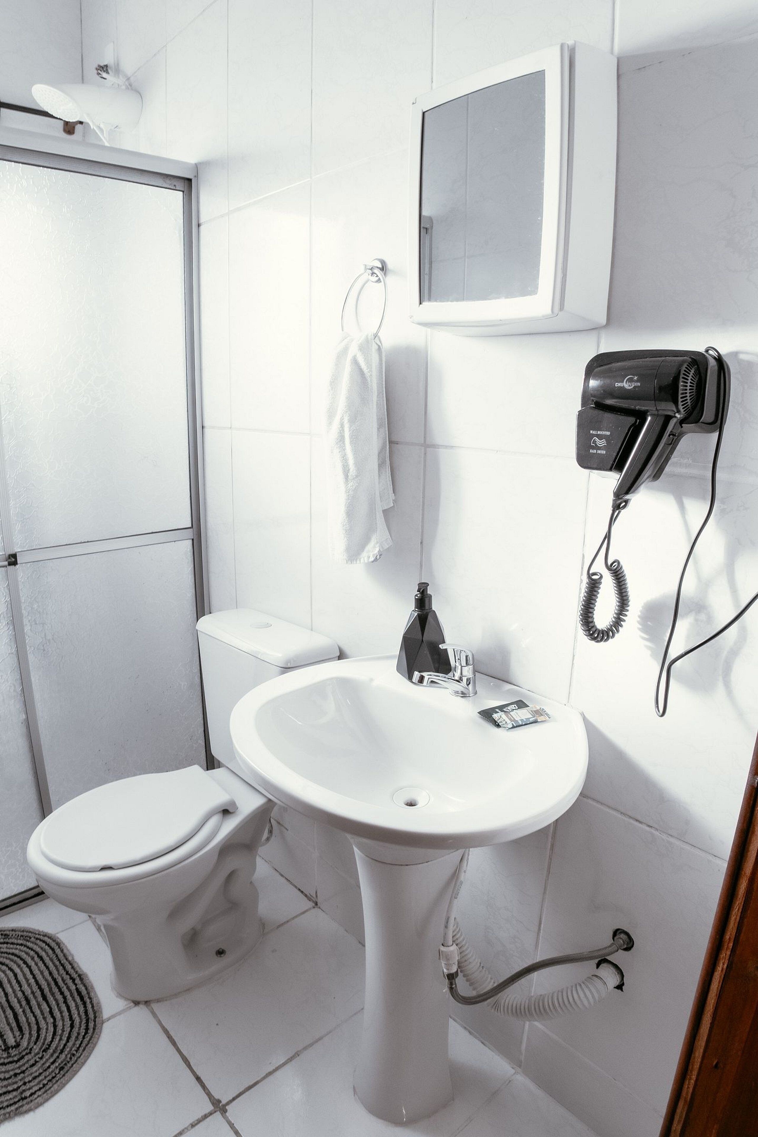 Apartment | Bathroom | Shower, free toiletries, soap, shampoo