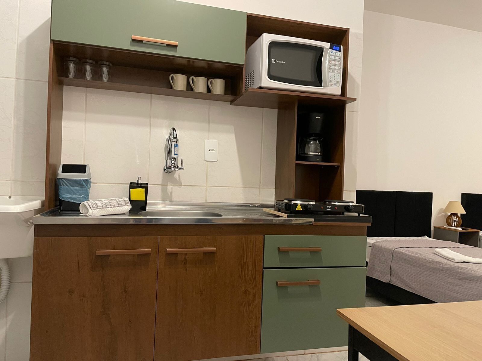 Leilighet | Eget kjøkken | Kjøleskap, mikrobølgeovn, kokeplater og kjøkkenutstyr