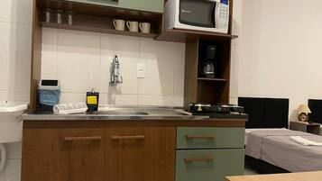 Leilighet | Eget kjøkken | Kjøleskap, mikrobølgeovn, kokeplater og kjøkkenutstyr