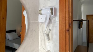 Studio – comfort | Bad | Dusj, toalettartikler (inkludert), såpe og sjampo