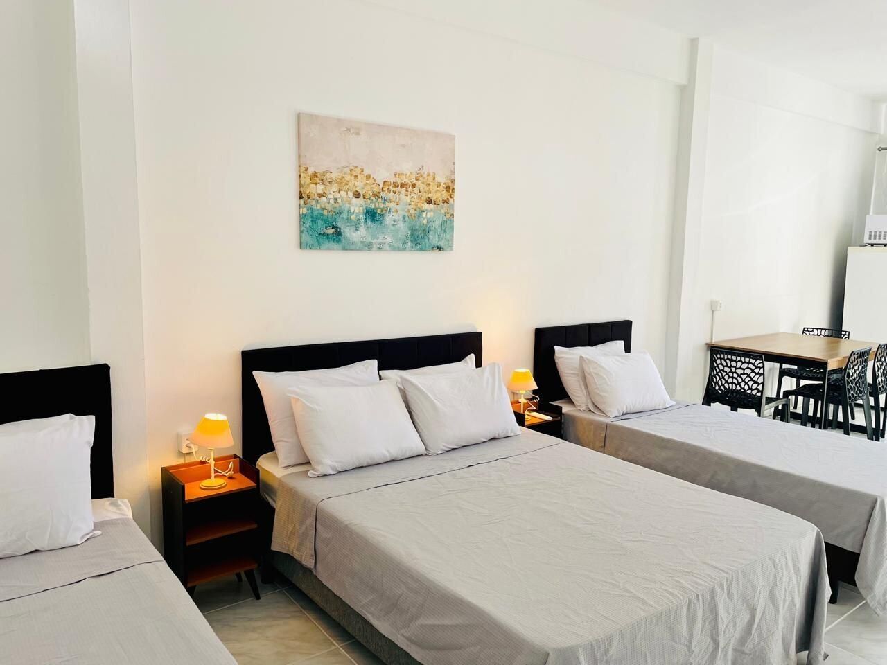 Comfort Studio | Laptop workspace, free WiFi